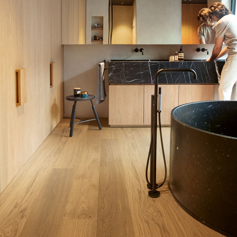 Alliance Bois - Tassin - Lyon - QUICK-STEP - Finition Vernie - 2 chanfreins 