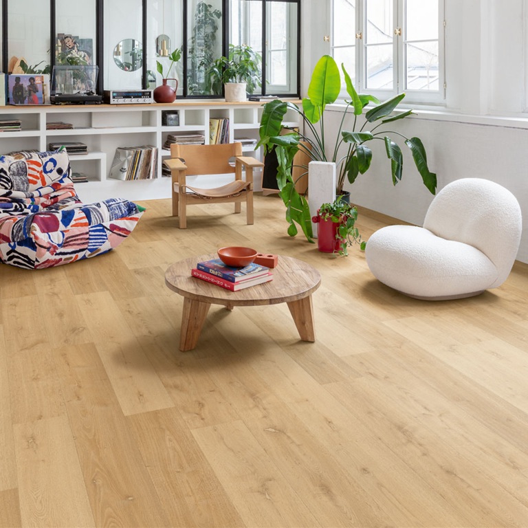 Alliance Bois - Tassin - Lyon - QUICK-STEP - Lame de moyenne taille Compatible avec un plancher chauffant/rafraîchissant Garantie domestique à vie Sous-couche intégrée Résistant à l’eau 