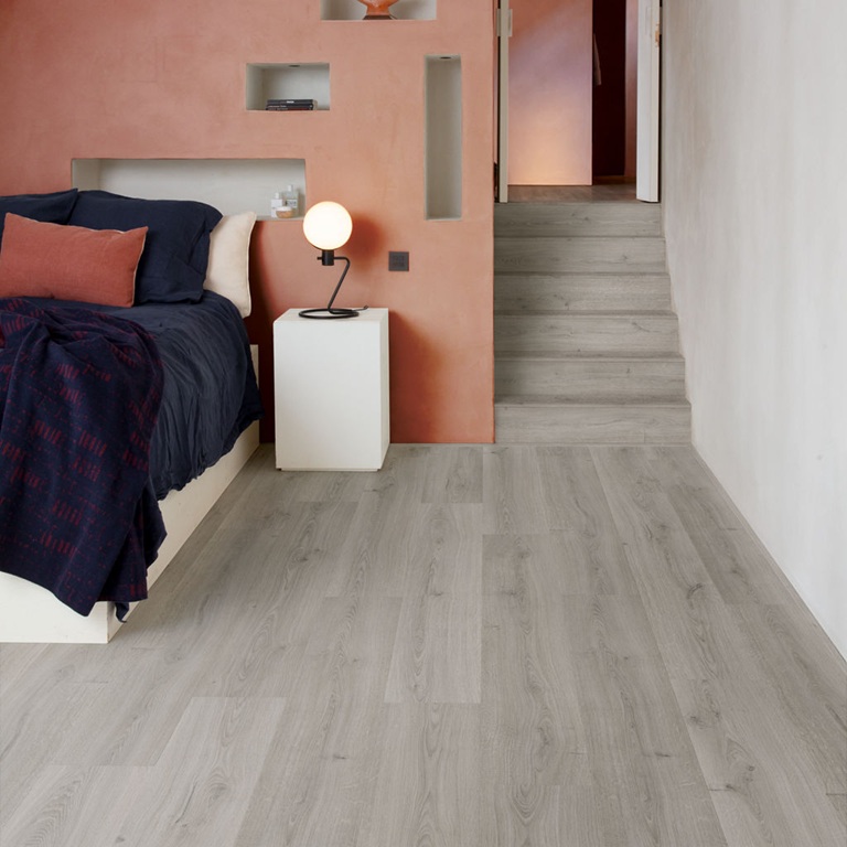 Alliance Bois - Tassin - Lyon - QUICK-STEP - Garantie domestique à vie Compatible avec un plancher chauffant/rafraîchissant Lame de moyenne taille Résistant à l’eau Sous-couche intégrée 
