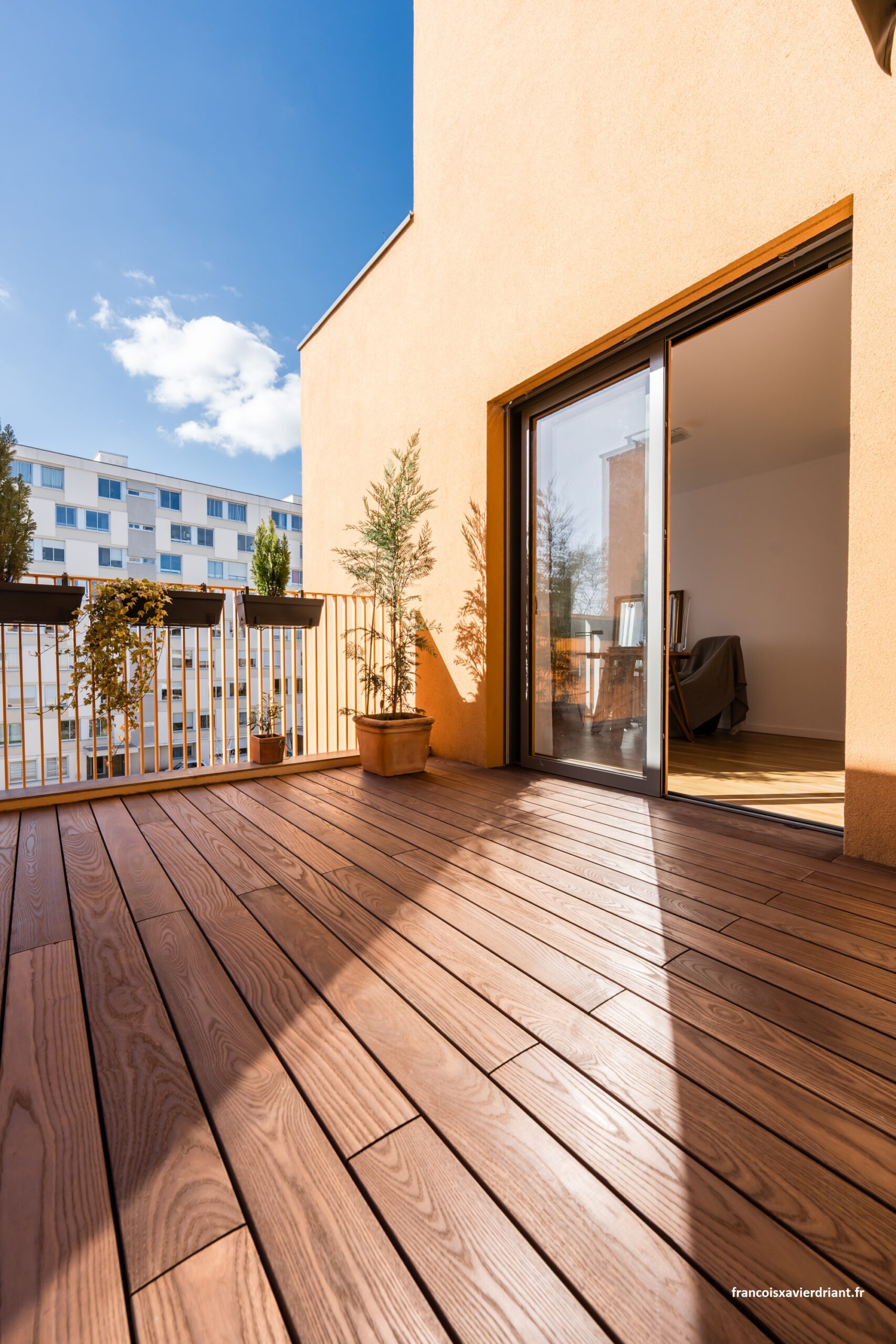 Alliance Bois - Tassin - Lyon - La terrasse en thermofrêne d’ENKIL 