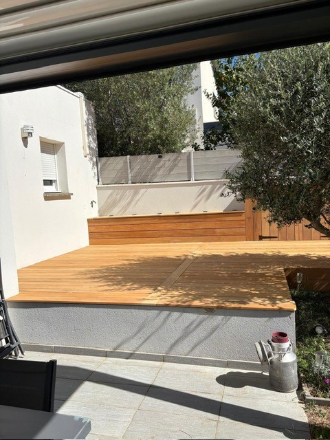Alliance Bois - Tassin - Lyon - Terrasse réalisée par Essence Bois.